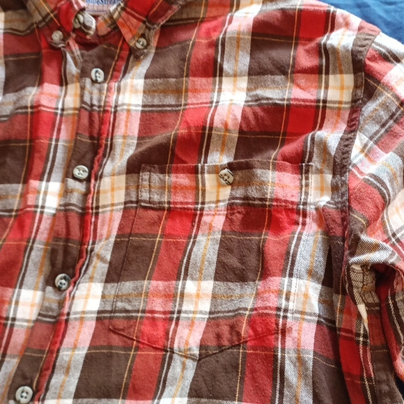 Bluestream soft plaid shirt. Brown red plaid  Long sleeve with pocket. L - Picture 3 of 3